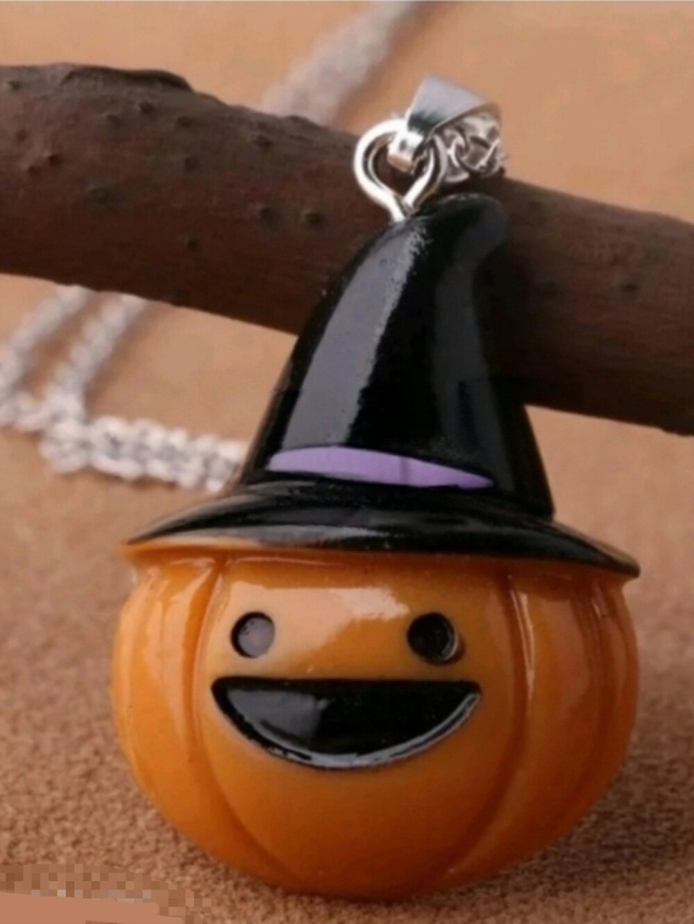 Witchy Pumkin Necklace